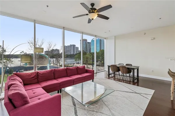 $3,000 | 151 East Washington Street, Unit PH3A, Orlando, FL 32801