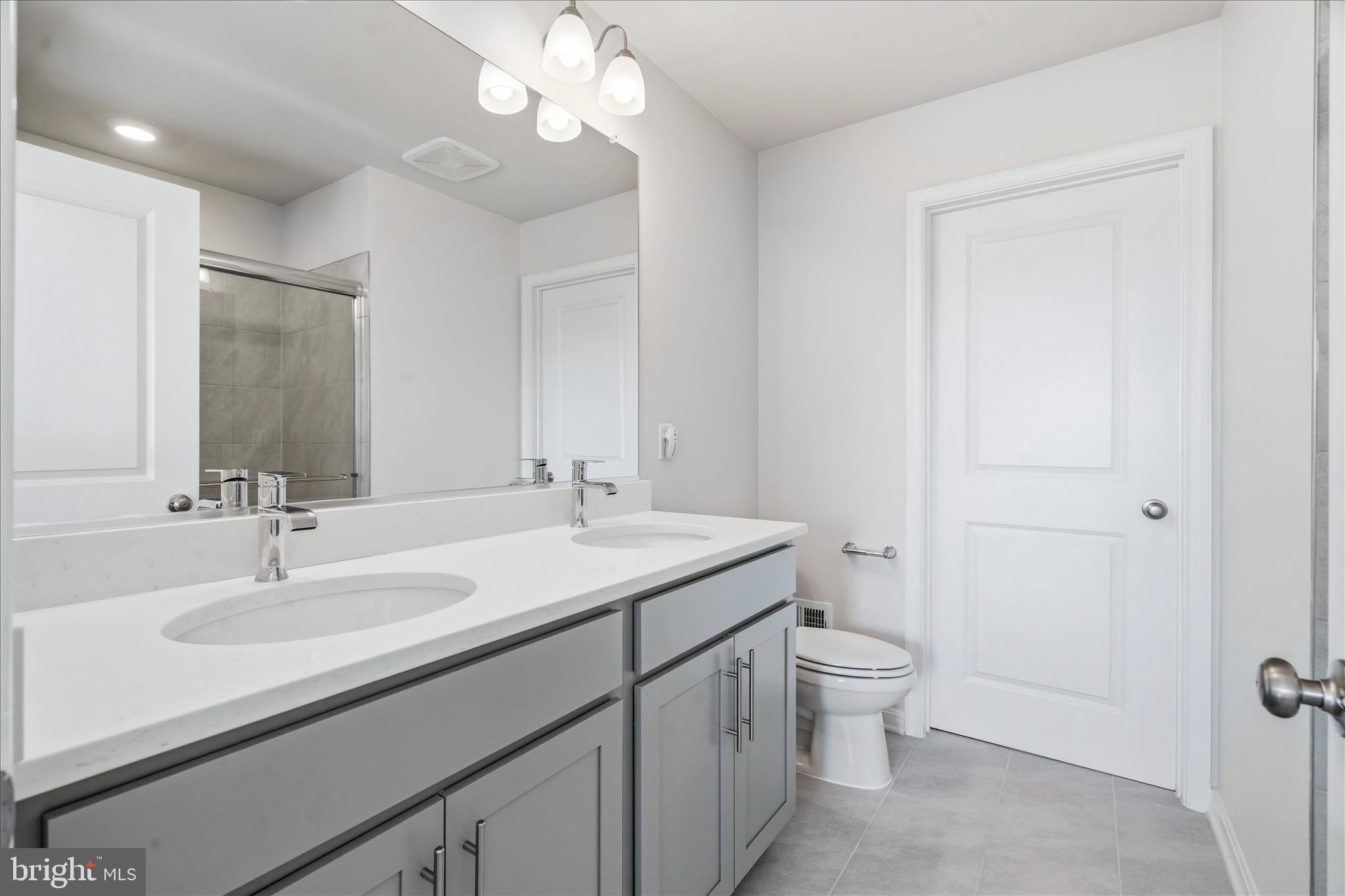 415 Union Street Frederick, MD 21701 - Photo 19 of 28 Primary Bathroom