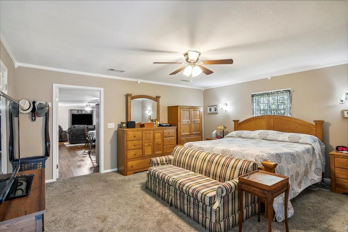 313 Roy Road Wallisville, TX 77597 - Photo 14 of 38