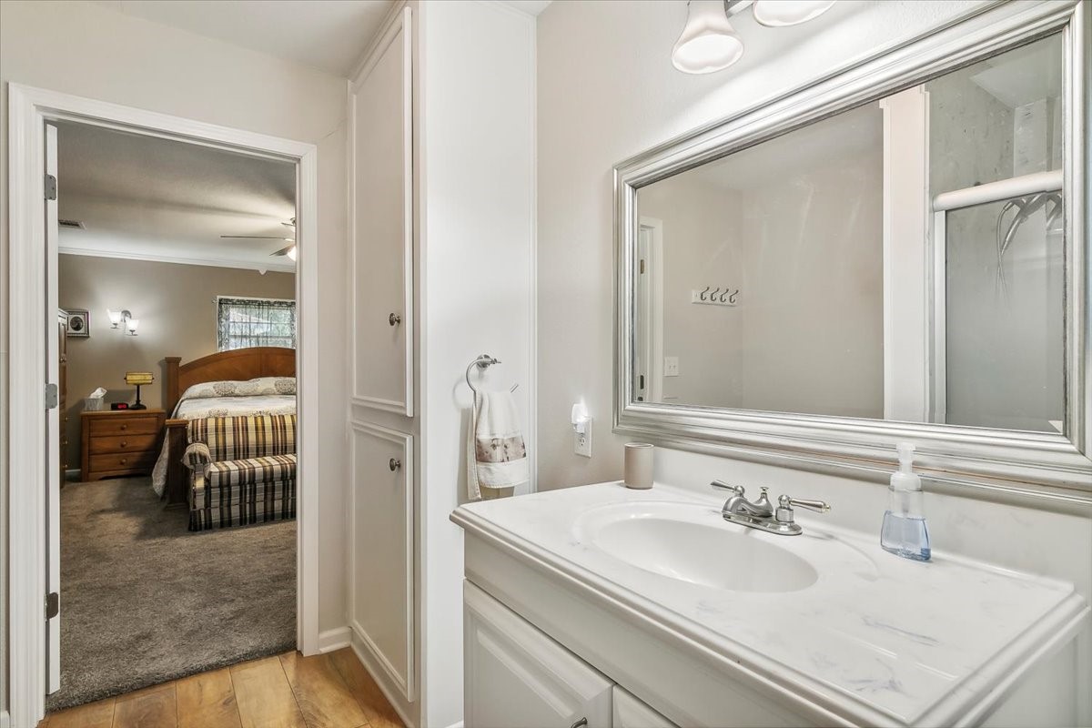 313 Roy Road Wallisville, TX 77597 - Photo 19 of 38