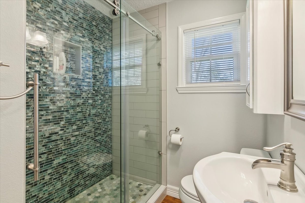 313 Roy Road Wallisville, TX 77597 - Photo 22 of 38