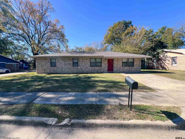 $179,000 | 108 South Lide Avenue, Mount Pleasant, TX 75455