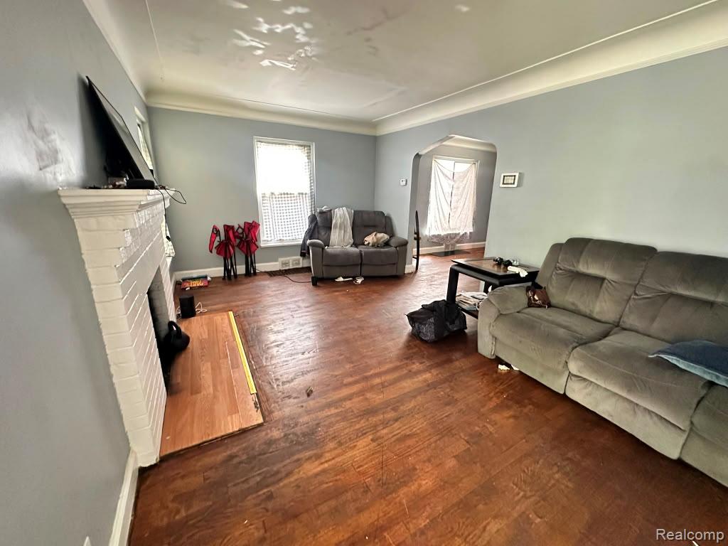 10150 Roxbury Street Detroit, MI 48224 - Photo 4 of 19