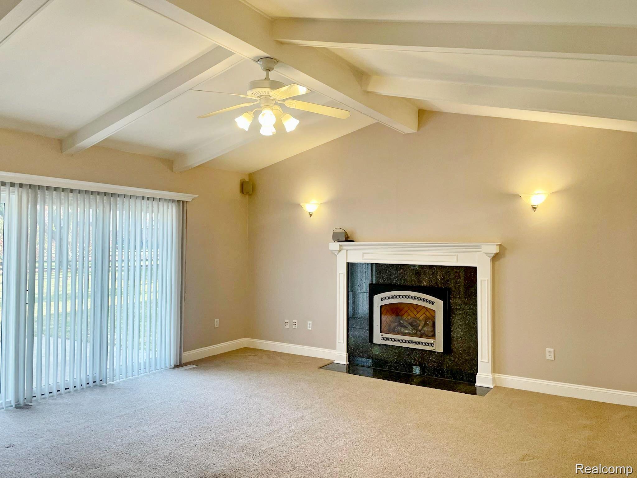 14056 Riverside Drive Livonia, MI 48154 - Photo 14 of 44 Fam Room from Hall