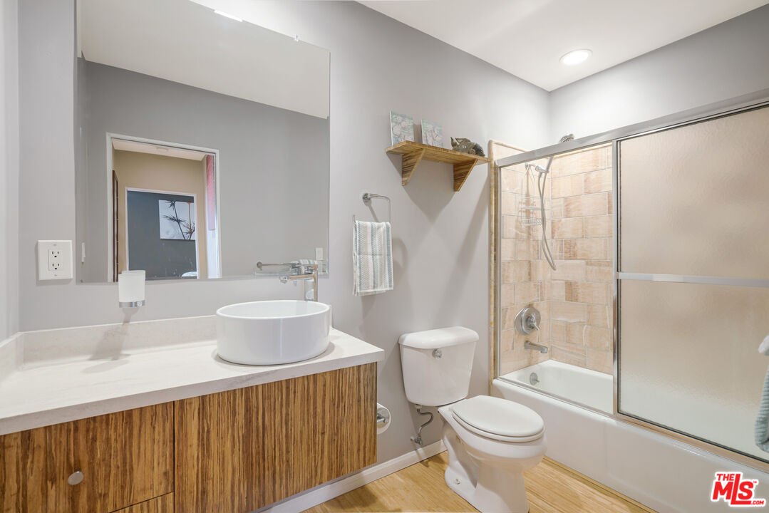 8001 Redlands Street, Unit 207 Playa del Rey, CA 90293 - Photo 18 of 22 Gallery Image 18