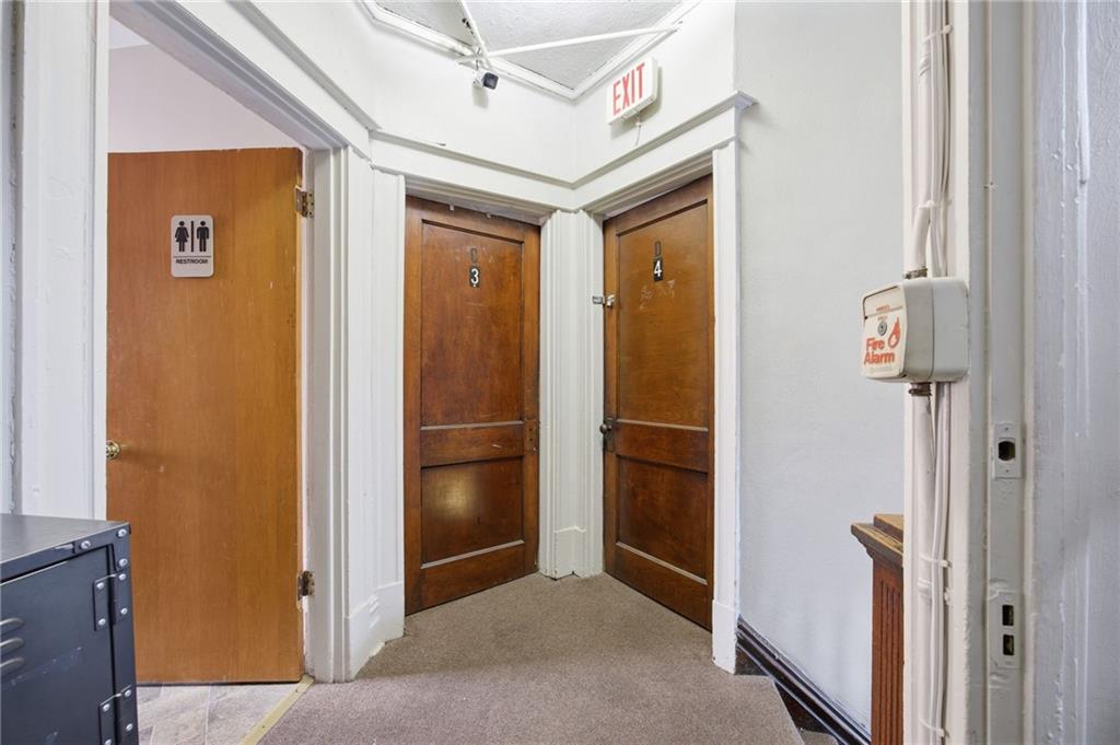 1712 Termon Avenue Pittsburgh, PA 15212 - Photo 27 of 38