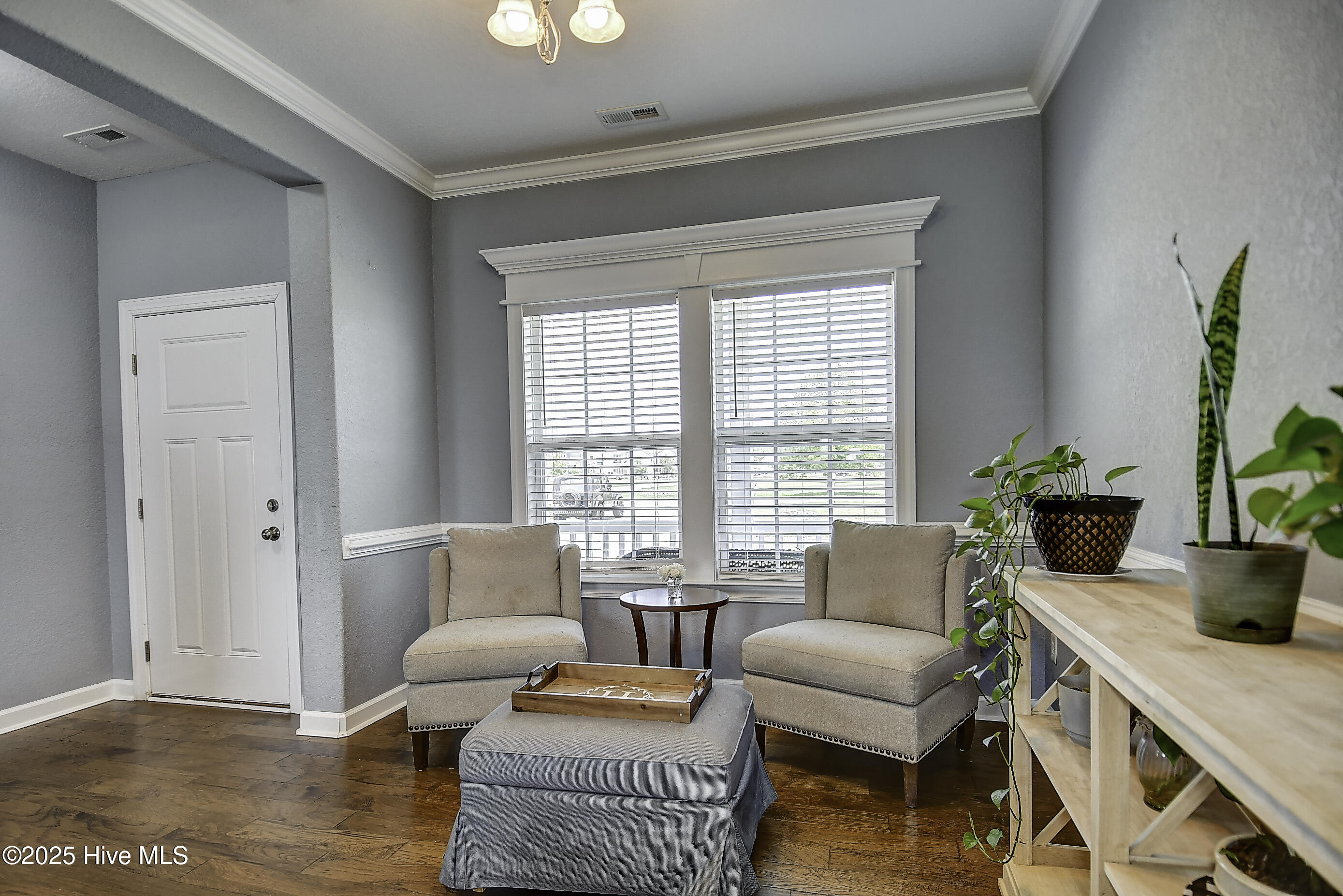 115 Elrod Road Moyock, NC 27958 - Photo 8 of 51 8-Living-Room