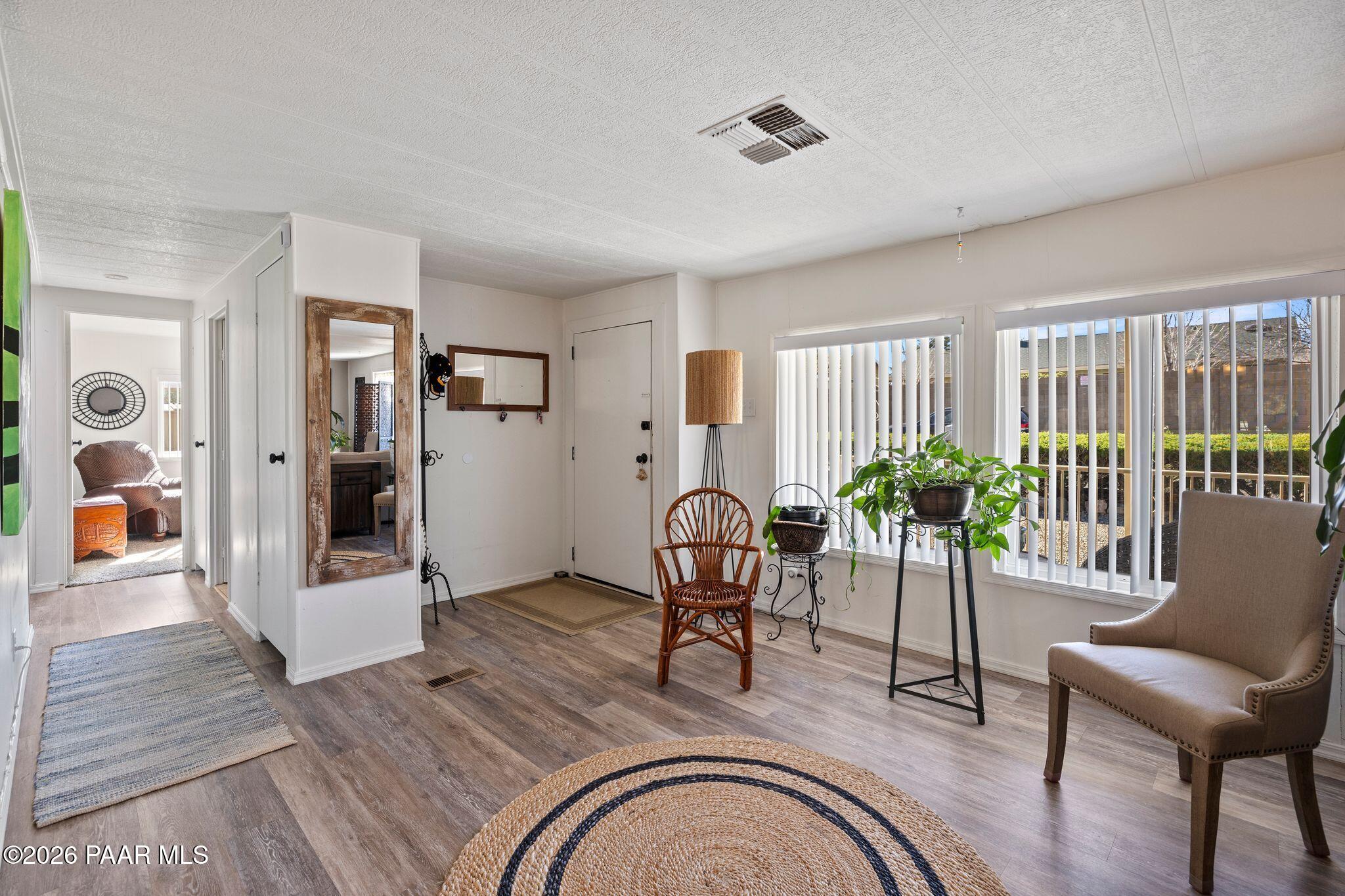 1375 Lakeview Road Prescott, AZ 86301 - Photo 6 of 46 024-Front Entry