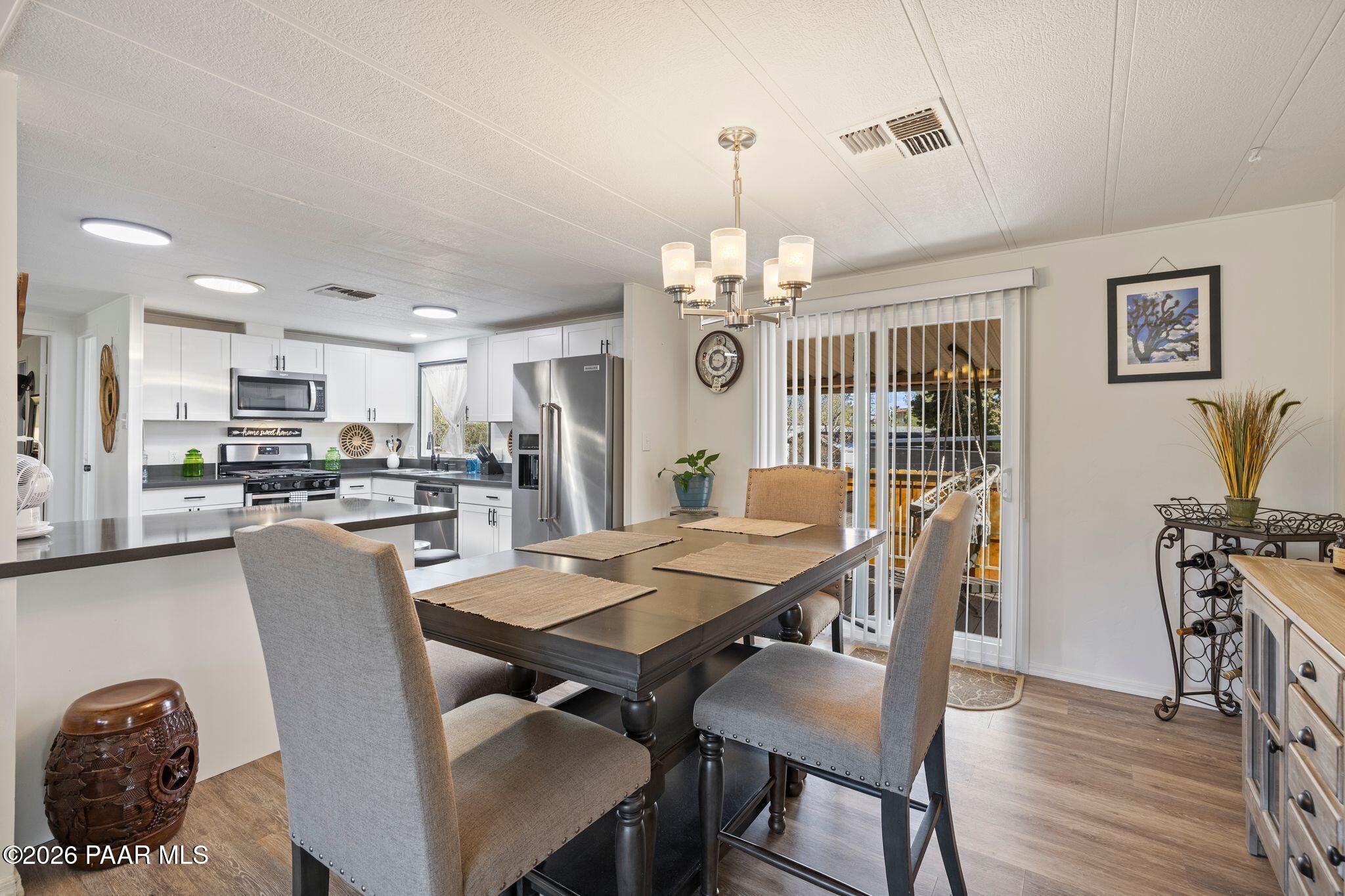 1375 Lakeview Road Prescott, AZ 86301 - Photo 7 of 46 030-Dining Room