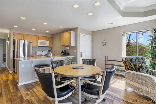 $199,900 | 15 Monterey Dr Lake, Unit 3A3B, Lake Ozark, MO 65049