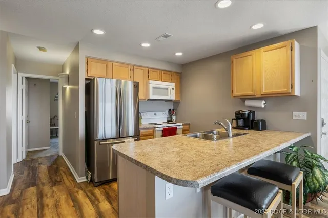 $199,900 | 15 Monterey Dr Lake, Unit 3A3B, Lake Ozark, MO 65049