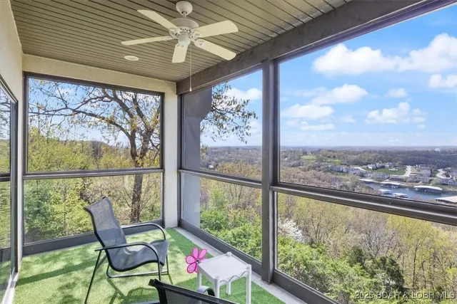 $199,900 | 15 Monterey Dr Lake, Unit 3A3B, Lake Ozark, MO 65049