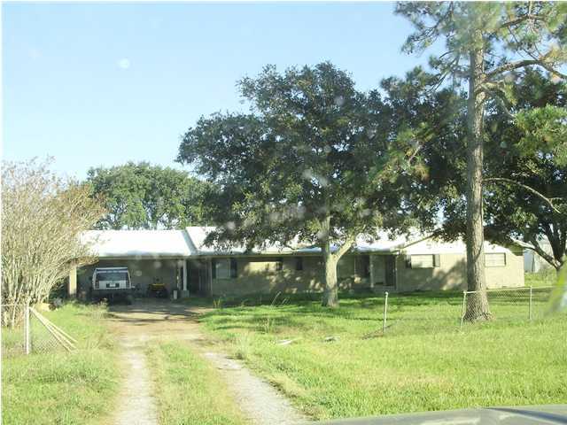 180 Choctaw Road Crowley, LA 70526 - Photo 1 of 4 Primary Photo