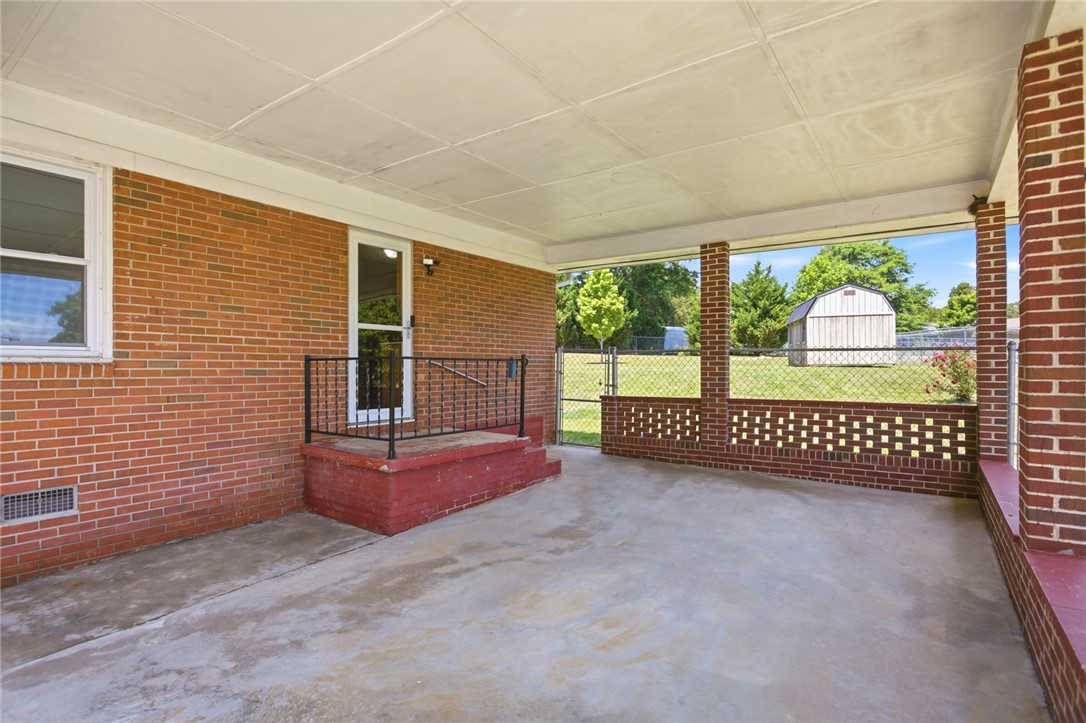 101 Mountain View Drive Walhalla, SC 29691 - Photo 4 of 37