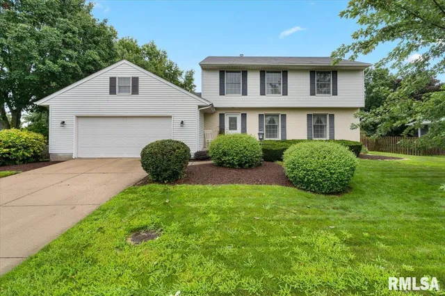 $394,900 | 3610 73rd Street, Moline, IL 61265