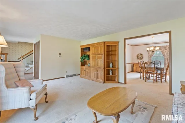 $394,900 | 3610 73rd Street, Moline, IL 61265