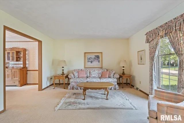 $394,900 | 3610 73rd Street, Moline, IL 61265