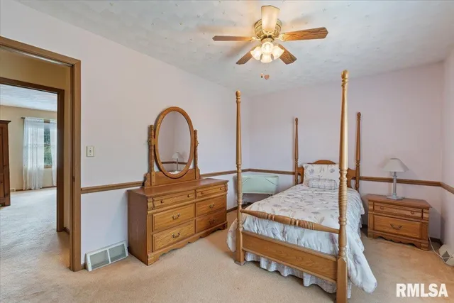 $394,900 | 3610 73rd Street, Moline, IL 61265