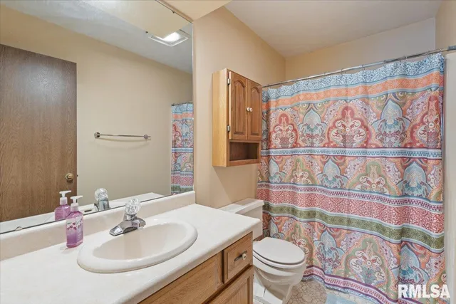 $394,900 | 3610 73rd Street, Moline, IL 61265