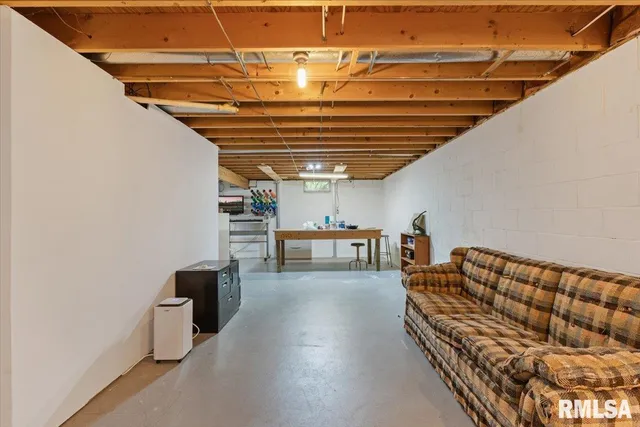 $394,900 | 3610 73rd Street, Moline, IL 61265