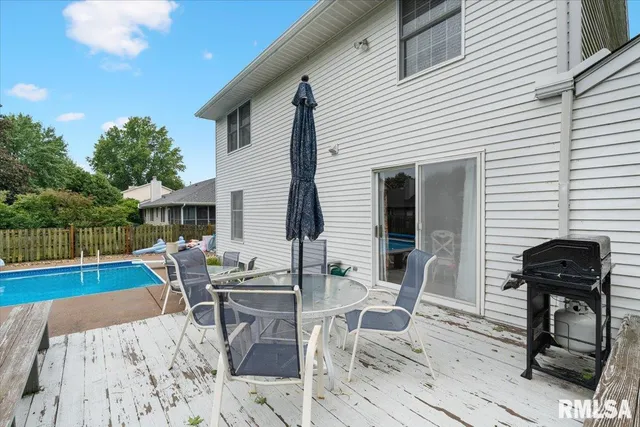 $394,900 | 3610 73rd Street, Moline, IL 61265