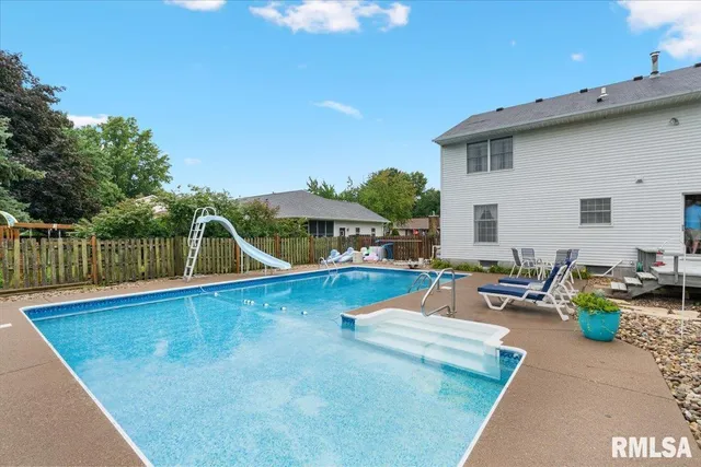 $394,900 | 3610 73rd Street, Moline, IL 61265