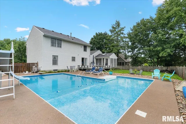 $394,900 | 3610 73rd Street, Moline, IL 61265