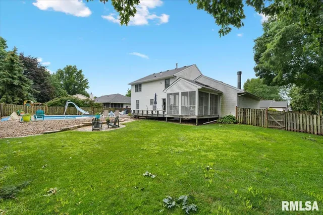 $394,900 | 3610 73rd Street, Moline, IL 61265