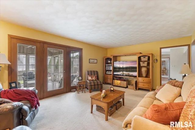 $394,900 | 3610 73rd Street, Moline, IL 61265