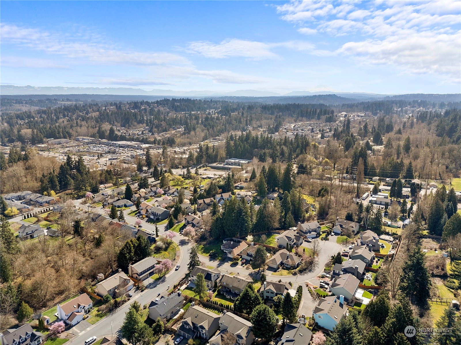 606 225th Place Southeast Bothell, WA 98021 - Photo 33 of 38 an aerial view of multiple house