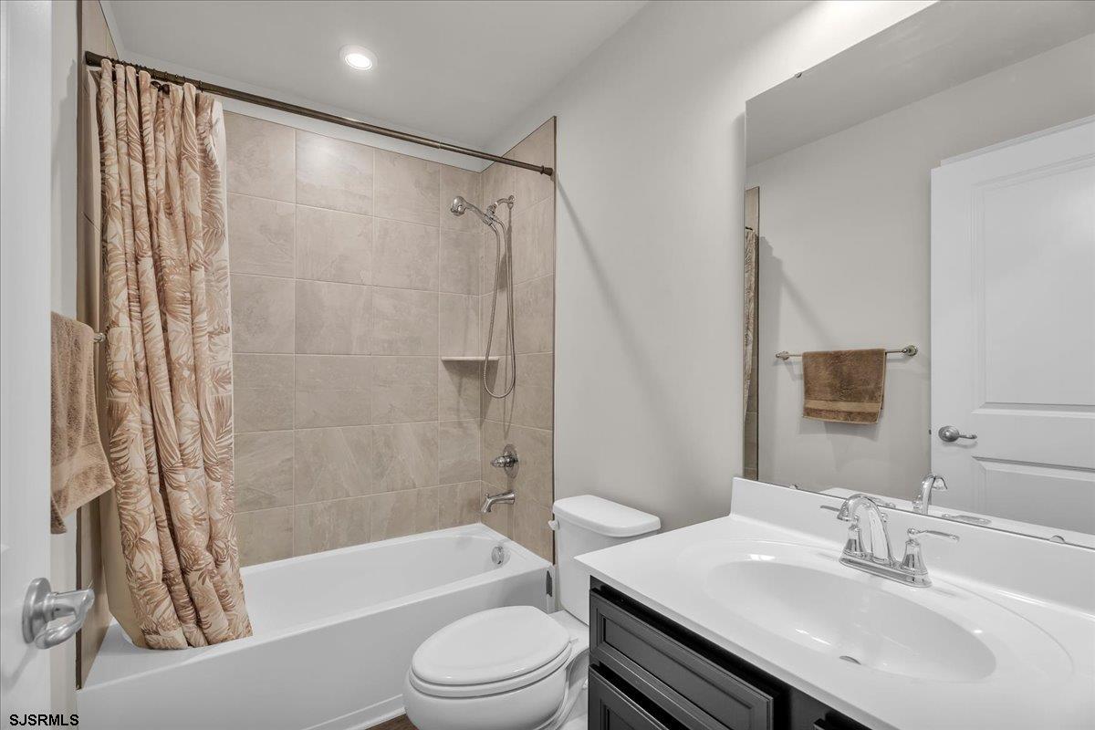 204 Freedom Way Sicklerville, NJ 08081 - Photo 18 of 32