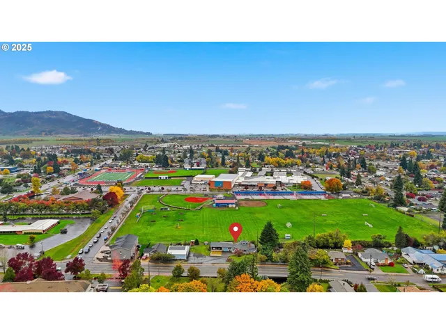 $600,000 | 1750 South Second Street, Lebanon, OR 97355