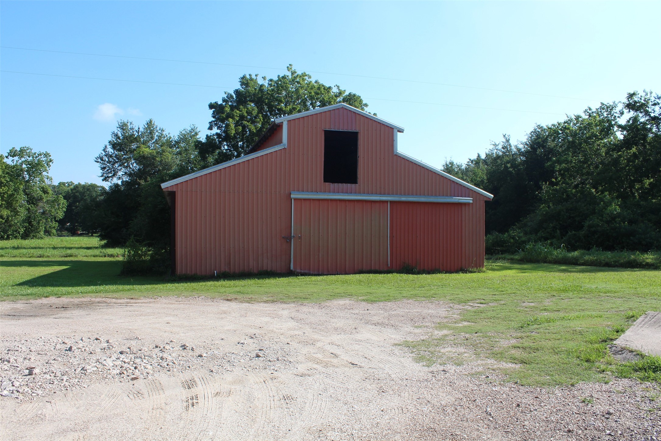 4531 Curry Street Manvel, TX 77578 - Photo 5 of 24 a house with garden in front of it