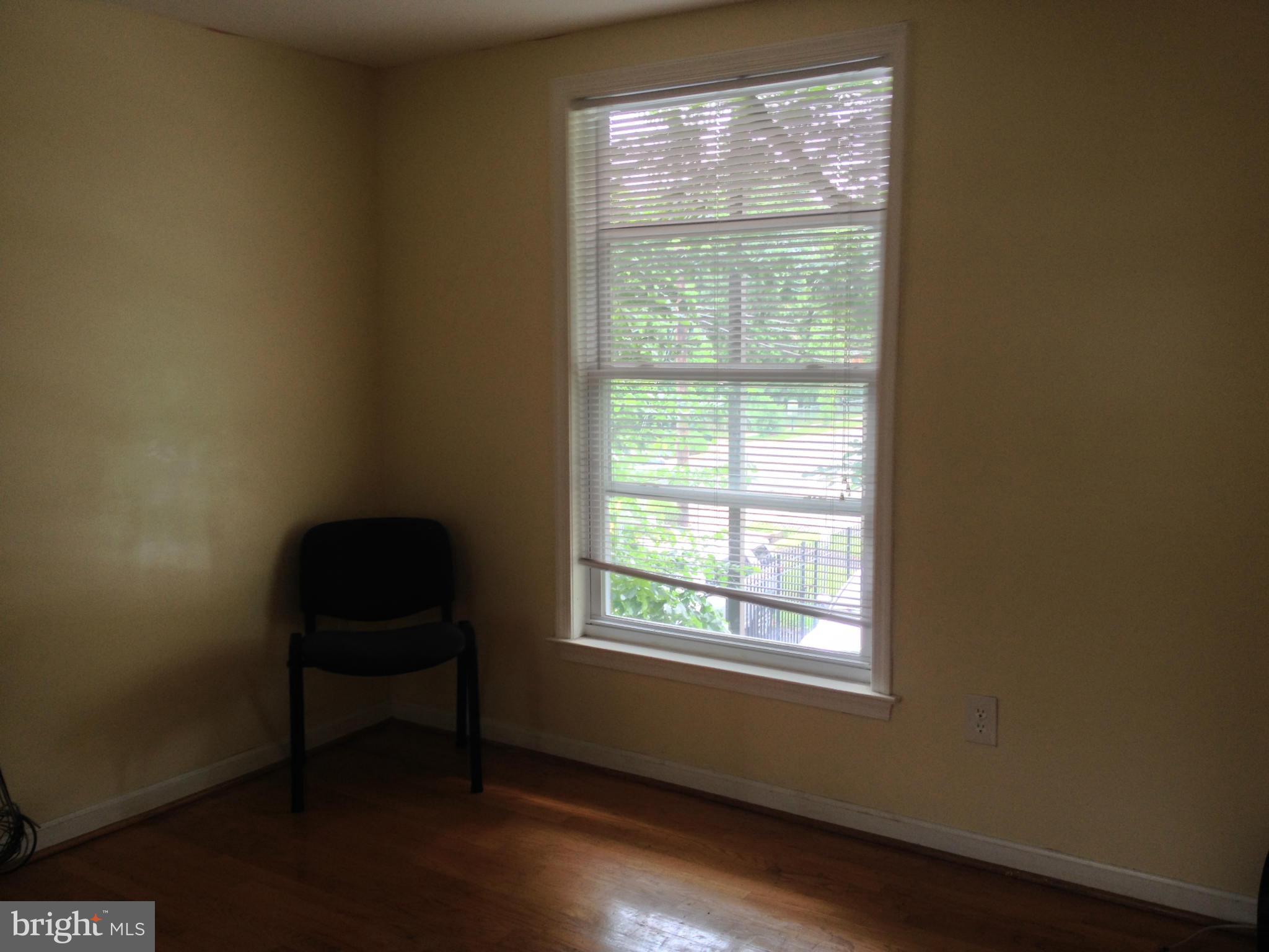 4607 Decatur Street Hyattsville, MD 20781 - Photo 17 of 27 Bedroom