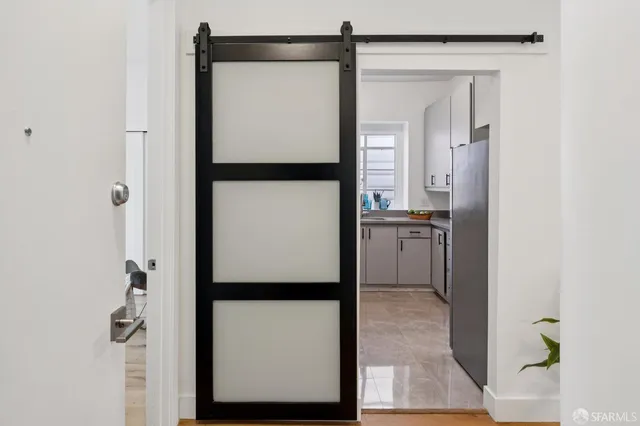 $899,000 | 160 Julian Avenue, Unit 3, San Francisco, CA 94103