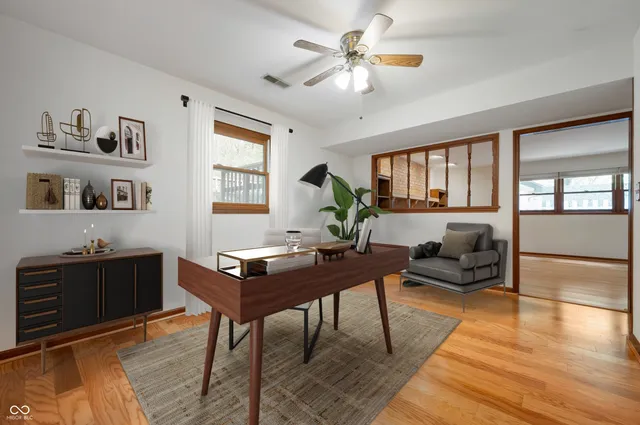 $449,000 | 910 Claridge Court, Indianapolis, IN 46260