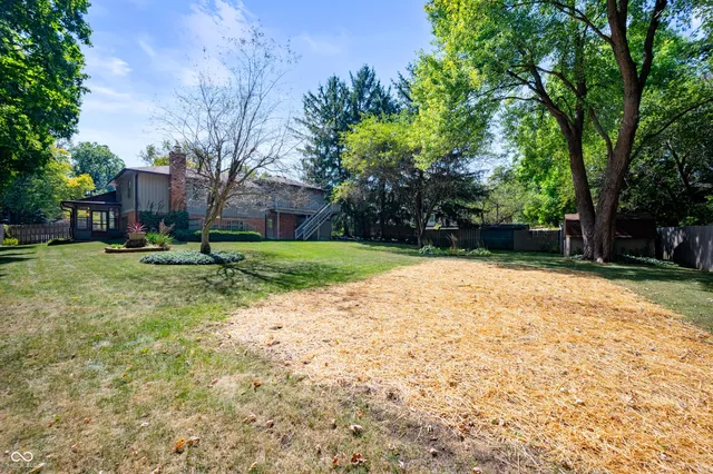 $449,000 | 910 Claridge Court, Indianapolis, IN 46260