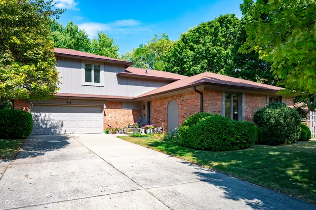 $449,000 | 910 Claridge Court, Indianapolis, IN 46260