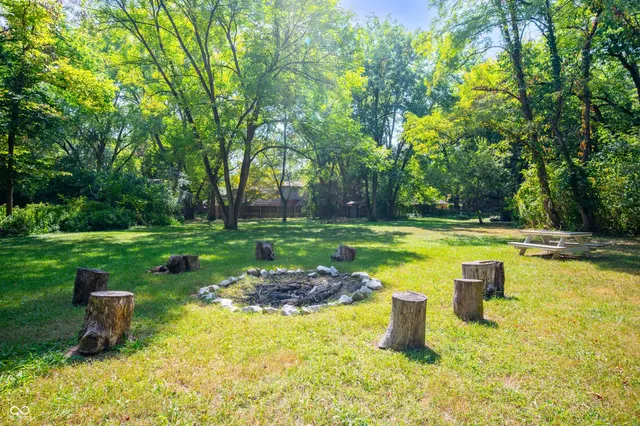 $449,000 | 910 Claridge Court, Indianapolis, IN 46260