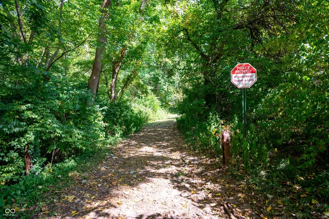 $449,000 | 910 Claridge Court, Indianapolis, IN 46260