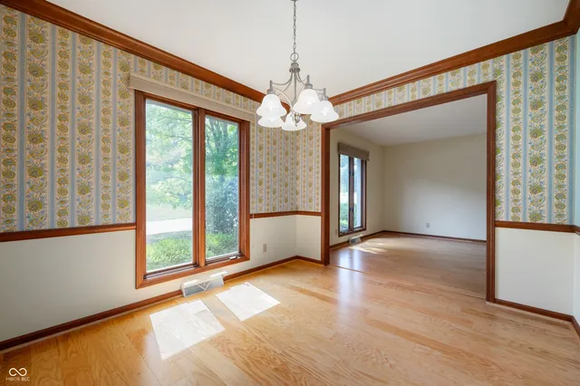 $449,000 | 910 Claridge Court, Indianapolis, IN 46260