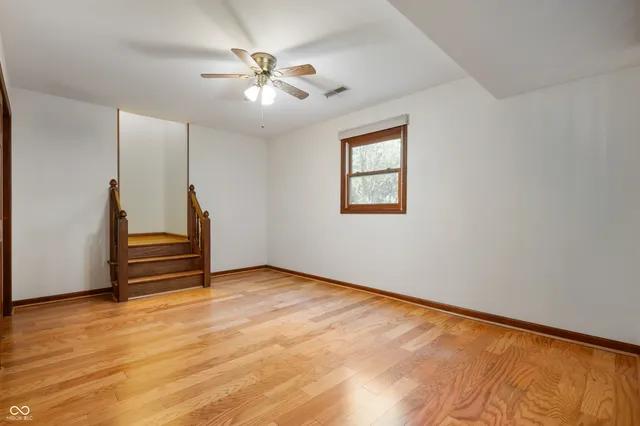 $449,000 | 910 Claridge Court, Indianapolis, IN 46260