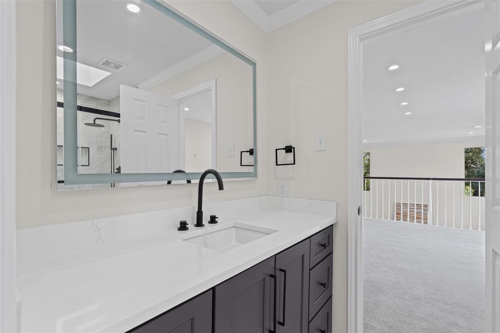 2 Parliament Place Dallas, TX 75225 - Photo 24 of 40