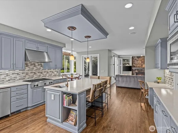 $2,825,000 | 2441 278th Court Southeast, Sammamish, WA 98075