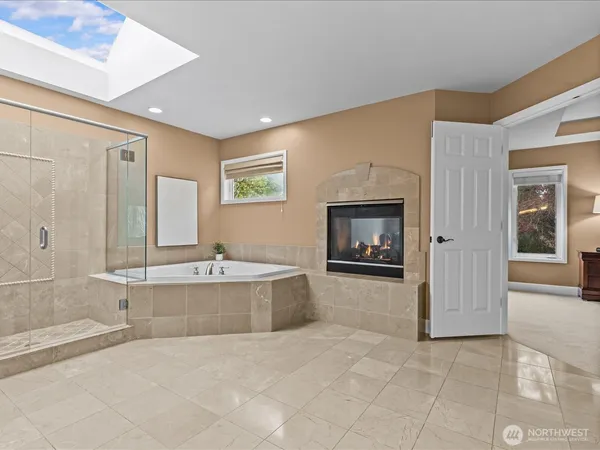 $2,825,000 | 2441 278th Court Southeast, Sammamish, WA 98075