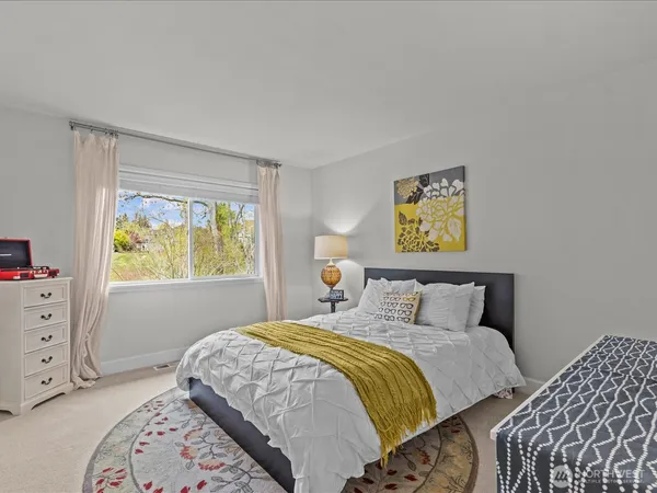 $2,825,000 | 2441 278th Court Southeast, Sammamish, WA 98075