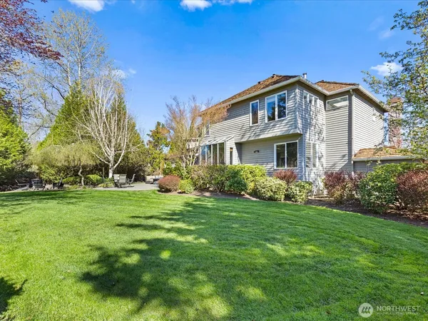 $2,825,000 | 2441 278th Court Southeast, Sammamish, WA 98075