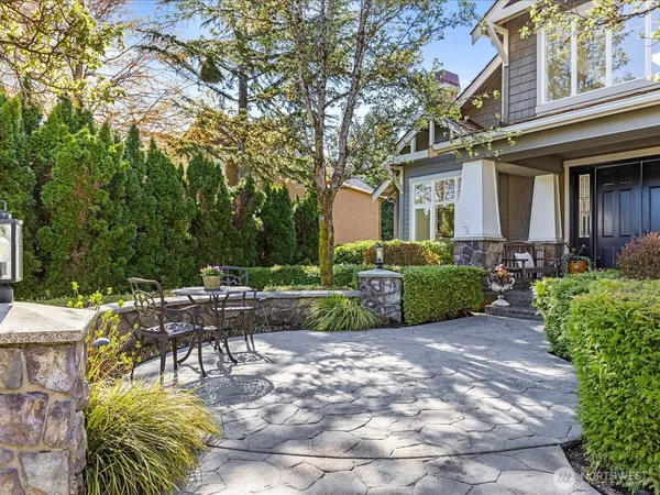 $2,825,000 | 2441 278th Court Southeast, Sammamish, WA 98075