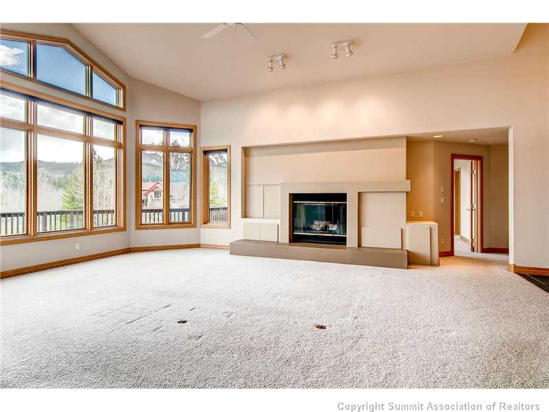 1704 Red Hawk Road Silverthorne, CO 80498 - Photo 5 of 25 Exterior Front.