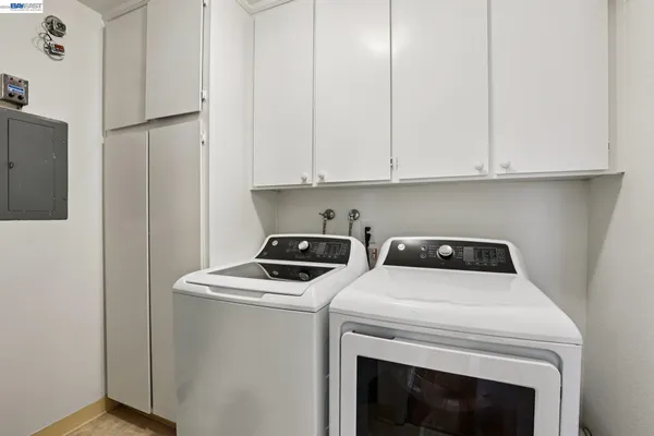 $939,000 | 5375 Black Avenue, Unit 1, Pleasanton, CA 94566